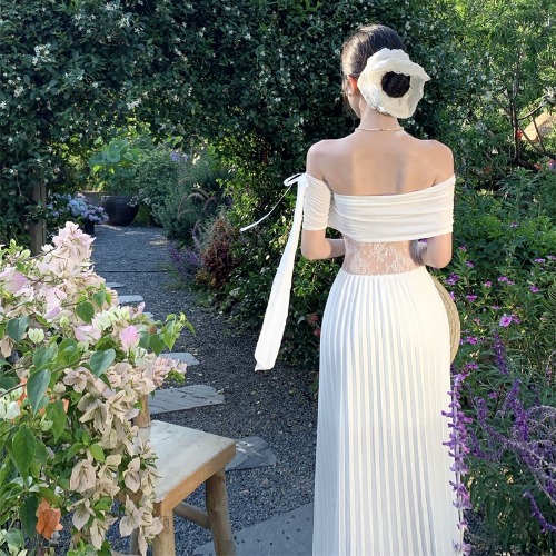 One-Shoulder Lace Splicing Long Dress for Women â€“ Summer High-End Socialite Gown Inspired by French Seaside Vacation