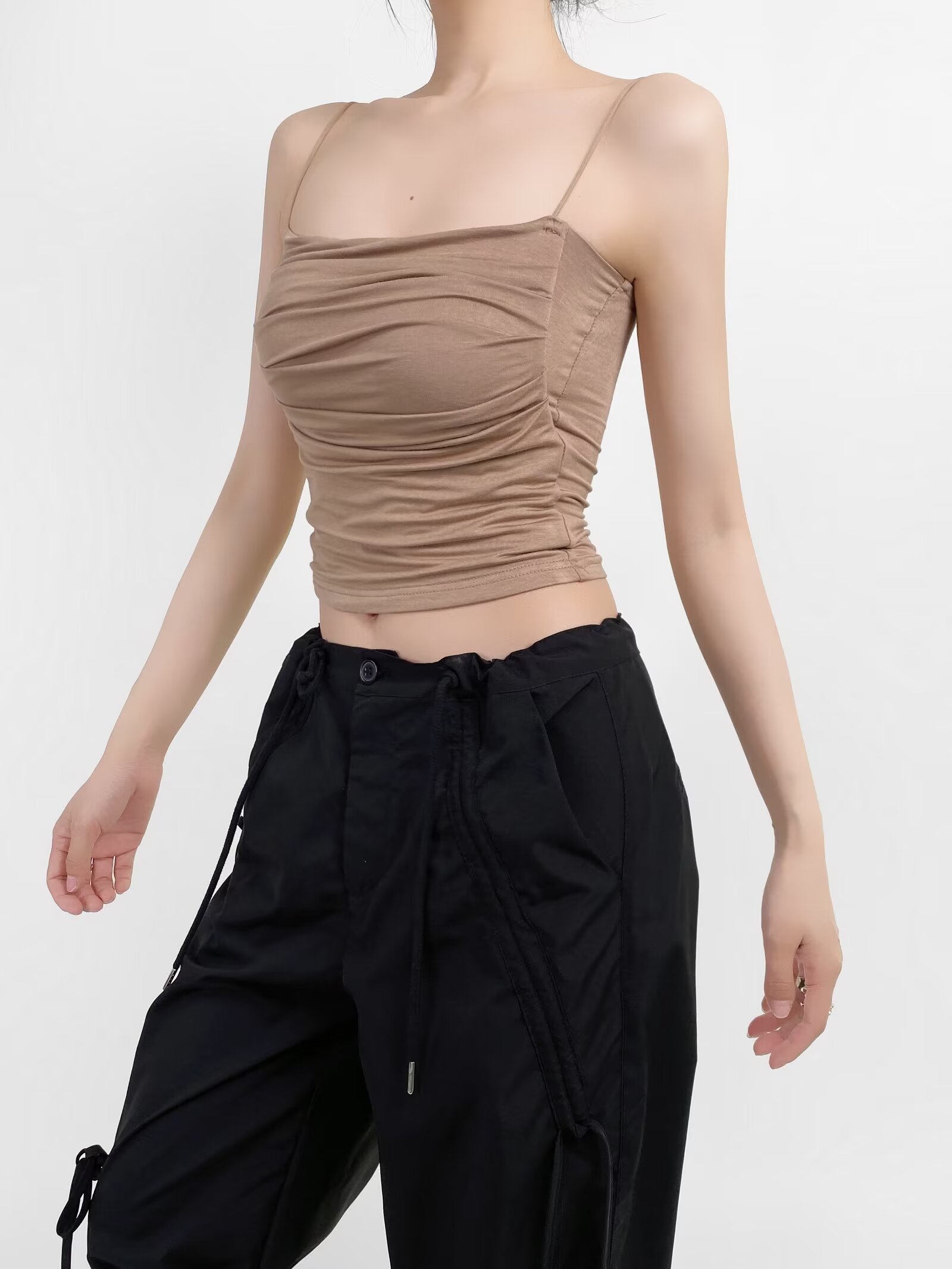 One-Shoulder Ruffled K-Pop Camisole with Chest Pad - Slimming Short Inner Tank Top for Jazz Dance Fitness One-Shoulder Ruffled K-Pop Camisole with Chest Pad - Slimming Short Inner Tank Top for Jazz Dance Fitness
