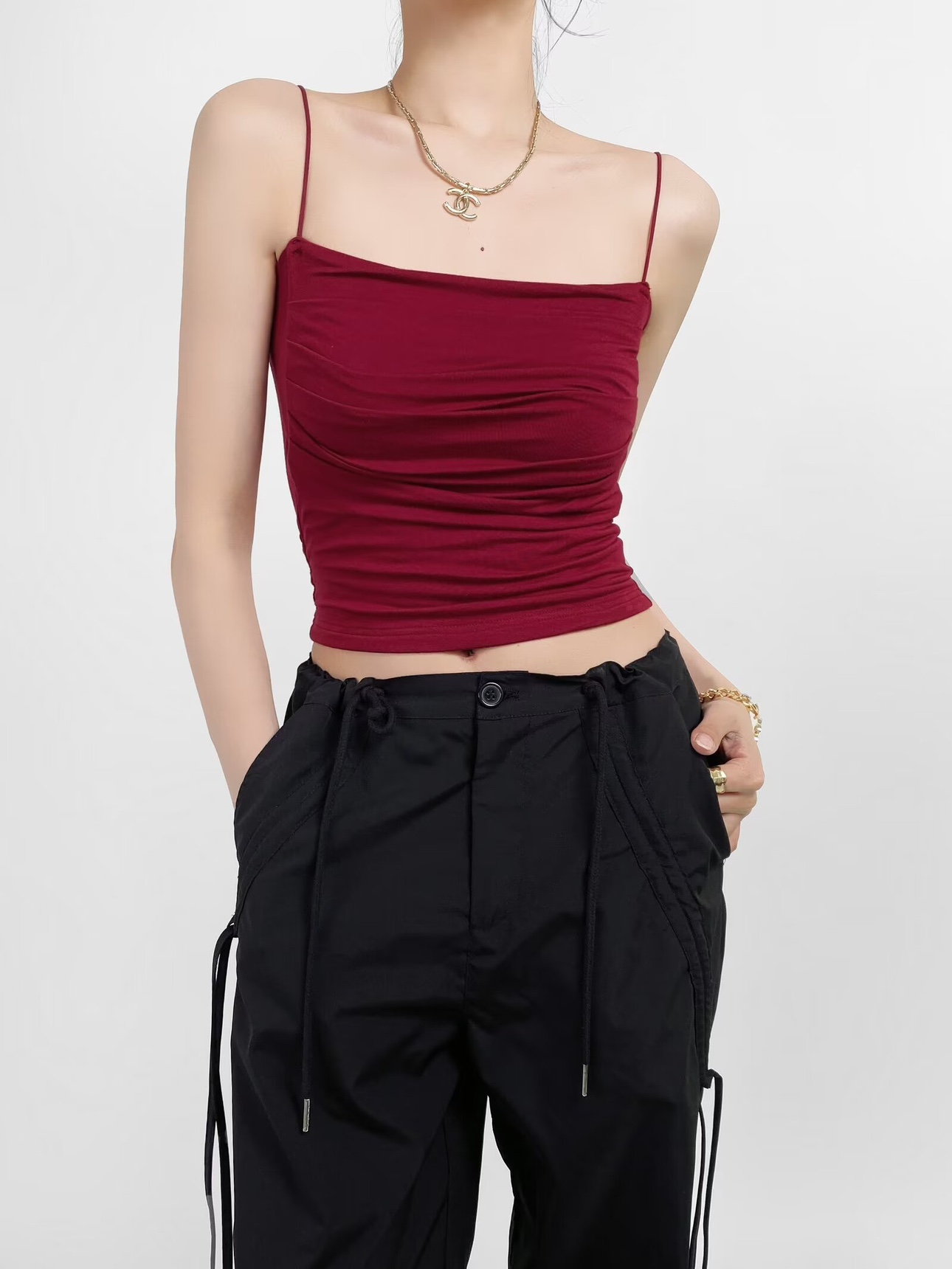 One-Shoulder Ruffled K-Pop Camisole with Chest Pad - Slimming Short Inner Tank Top for Jazz Dance Fitness One-Shoulder Ruffled K-Pop Camisole with Chest Pad - Slimming Short Inner Tank Top for Jazz Dance Fitness