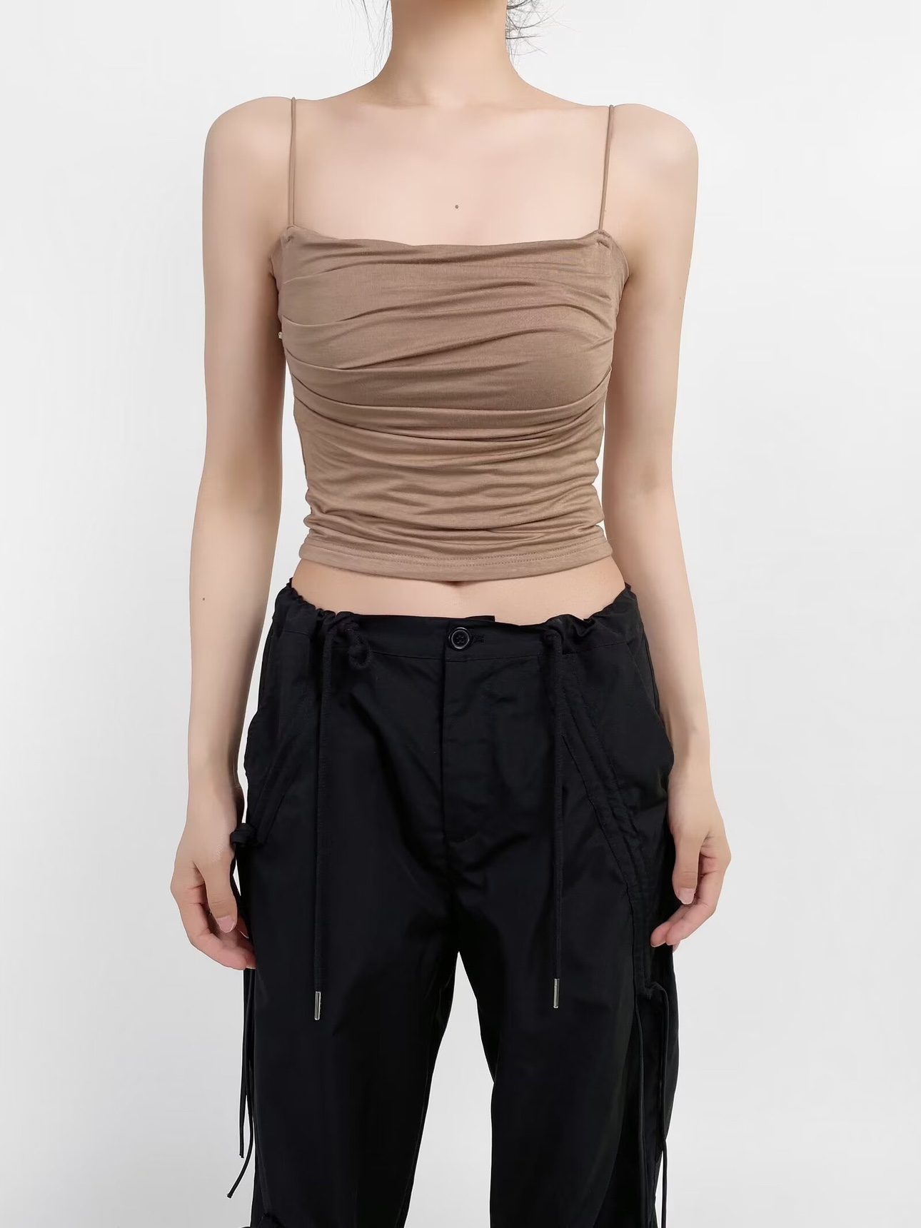 One-Shoulder Ruffled K-Pop Camisole with Chest Pad - Slimming Short Inner Tank Top for Jazz Dance Fitness One-Shoulder Ruffled K-Pop Camisole with Chest Pad - Slimming Short Inner Tank Top for Jazz Dance Fitness