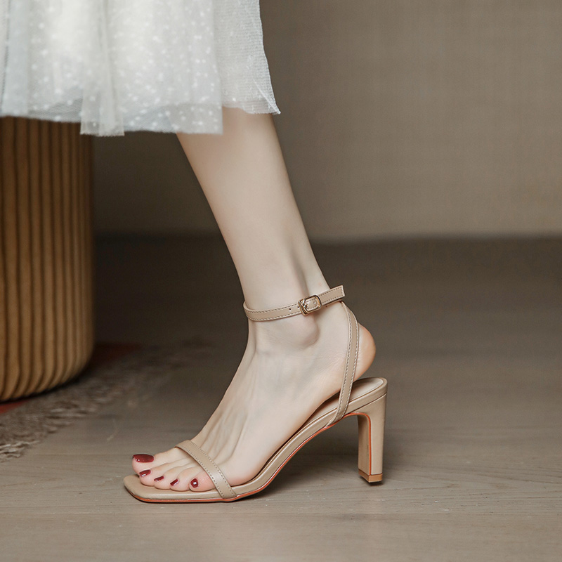 Open-Toe Chunky Heeled Roman Sandals for Women - Simple & Versatile Summer 2025 Style, Perfect with Skirts