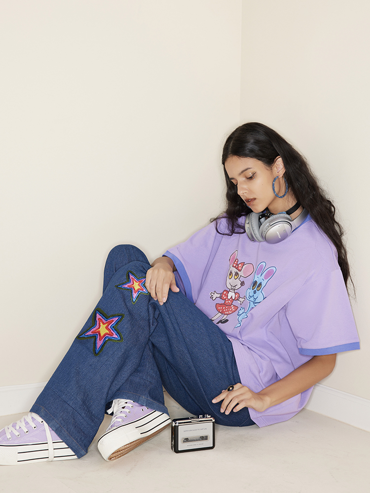 Original Artist Colored Printed Round Neck Color-Block Short Sleeve Cotton T-Shirt for a Unique Y2K Style Look Original Artist Colored Printed Round Neck Color-Block Short Sleeve Cotton T-Shirt for a Unique Y2K Style Look