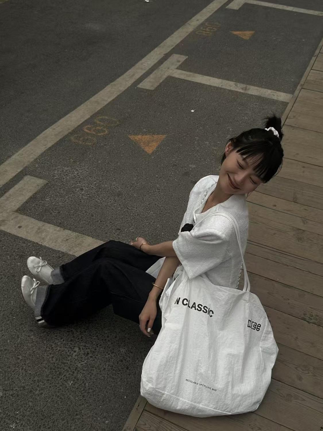 Oversized Korean Style Letter Tote Bag - Casual Versatile Shoulder Bag for Women, Perfect for Everyday Use and Errands