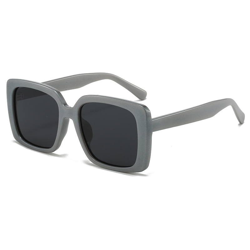 Oversized Square Gray Polarized Sunglasses for Women - UV Protection, Stylish Street Style, Flattering for Round Faces