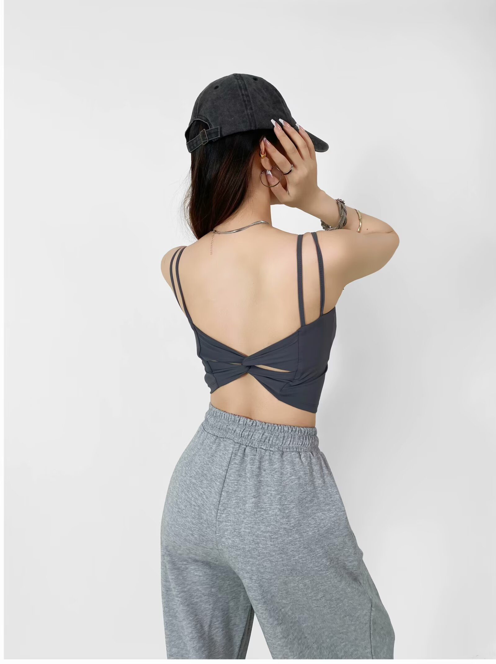 Padded Sports Bra for Big Busts - Quick-Dry Shockproof Yoga Tank Top for Running, Jazz Dance, and Training Camisole Padded Sports Bra for Big Busts - Quick-Dry Shockproof Yoga Tank Top for Running, Jazz Dance, and Training Camisole