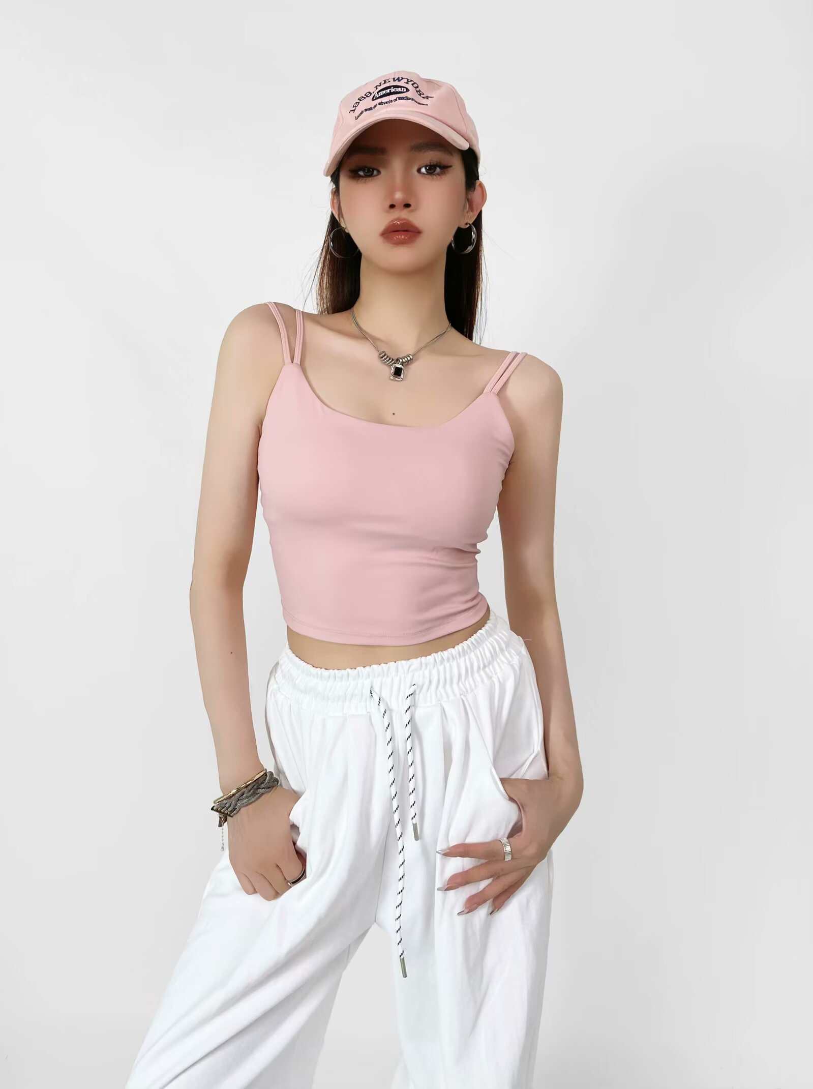 Padded Sports Bra for Big Busts - Quick-Dry Shockproof Yoga Tank Top for Running, Jazz Dance, and Training Camisole Padded Sports Bra for Big Busts - Quick-Dry Shockproof Yoga Tank Top for Running, Jazz Dance, and Training Camisole