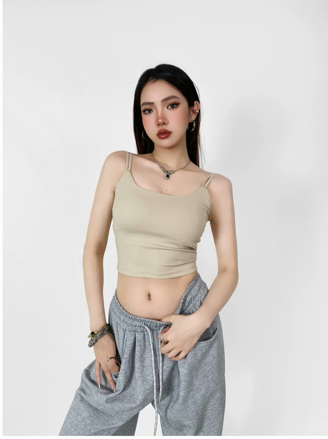 Padded Sports Bra for Big Busts - Quick-Dry Shockproof Yoga Tank Top for Running, Jazz Dance, and Training Camisole Padded Sports Bra for Big Busts - Quick-Dry Shockproof Yoga Tank Top for Running, Jazz Dance, and Training Camisole