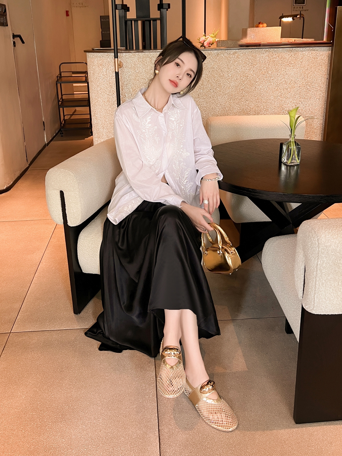 Personalized Rhinestone Fishnet Sandals for Women - Breathable Mesh Hollowed-Out Toe Flat Shoes - Trendy Street Fashion Footwear