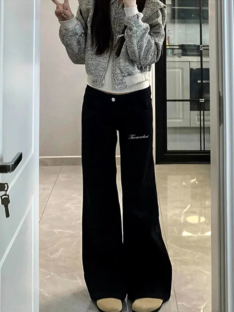 Plus Size Black Flared Jeans for Women - Loose Stretchy Bell-Bottom Pants for Pear-Shaped Figures, Slimming Wide-Leg Design Plus Size Black Flared Jeans for Women - Loose Stretchy Bell-Bottom Pants for Pear-Shaped Figures, Slimming Wide-Leg Design