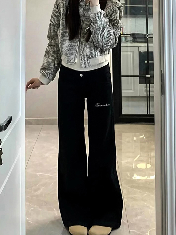 Plus Size Black Flared Jeans for Women - Loose Stretchy Bell-Bottom Pants for Pear-Shaped Figures, Slimming Wide-Leg Design Plus Size Black Flared Jeans for Women - Loose Stretchy Bell-Bottom Pants for Pear-Shaped Figures, Slimming Wide-Leg Design