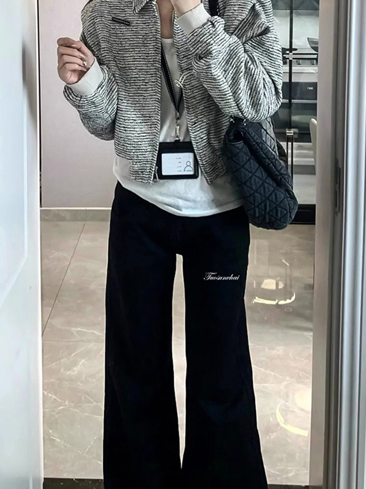 Plus Size Black Flared Jeans for Women - Loose Stretchy Bell-Bottom Pants for Pear-Shaped Figures, Slimming Wide-Leg Design Plus Size Black Flared Jeans for Women - Loose Stretchy Bell-Bottom Pants for Pear-Shaped Figures, Slimming Wide-Leg Design