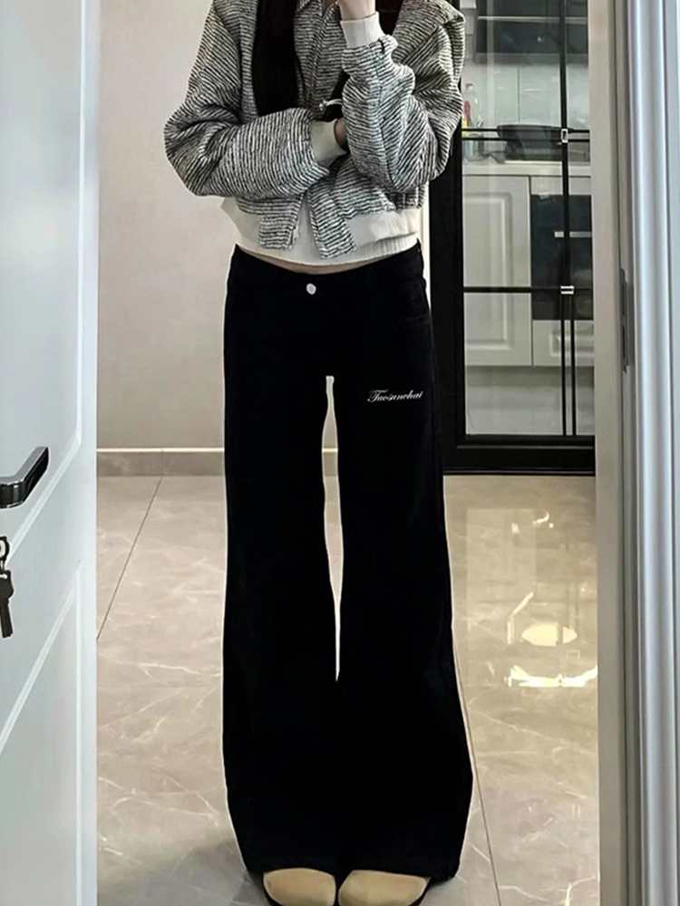 Plus Size Black Flared Jeans for Women - Loose Stretchy Bell-Bottom Pants for Pear-Shaped Figures, Slimming Wide-Leg Design Plus Size Black Flared Jeans for Women - Loose Stretchy Bell-Bottom Pants for Pear-Shaped Figures, Slimming Wide-Leg Design