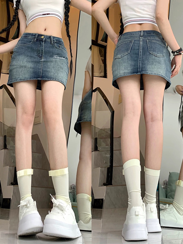 Plus Size High Waist American Retro Denim Skirt for Women, 2025 Summer A-Line Bodycon Design, Slimming and Anti-Exposure