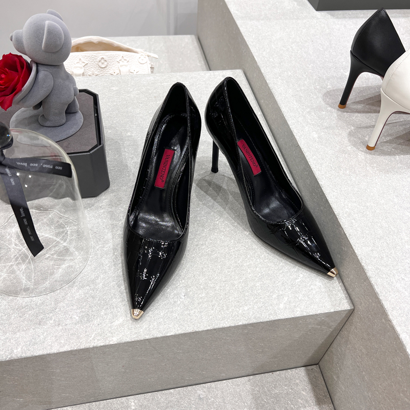 Pointed Black High-Heeled Stiletto Shoes - Sexy Fashionable Footwear for Spring and Autumn 2025, Trendy Chic Style