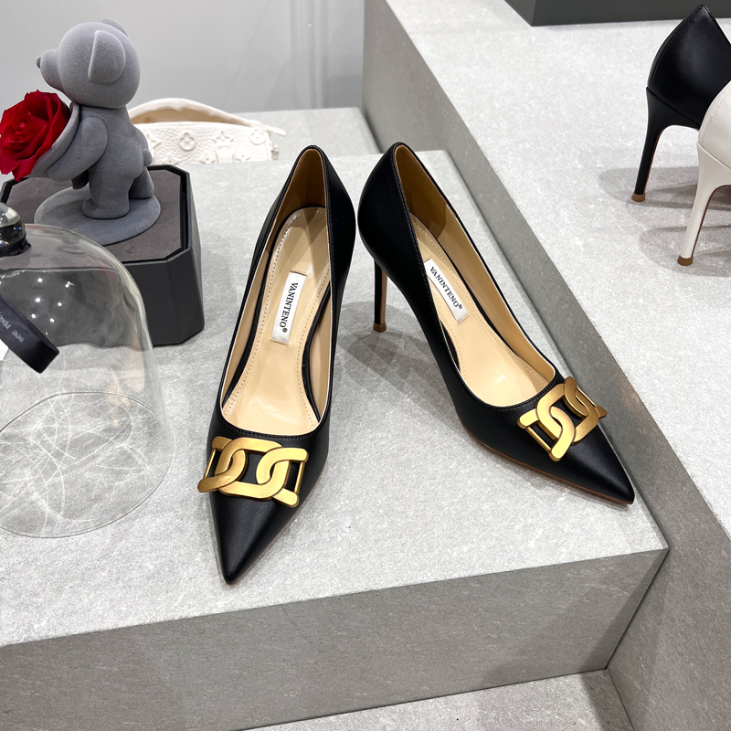 Pointed Toe Metal Square Buckle High Heels - Women's Thin Heel Shallow Mouth Genuine Leather 8cm Niche Single Shoes