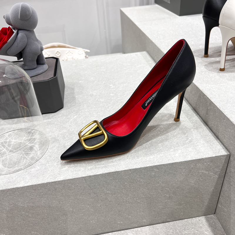 Pointed Toe Stiletto High Heels for Women - Sexy Black Party Shoes with 8CM Heel - Trendy Evening Footwear