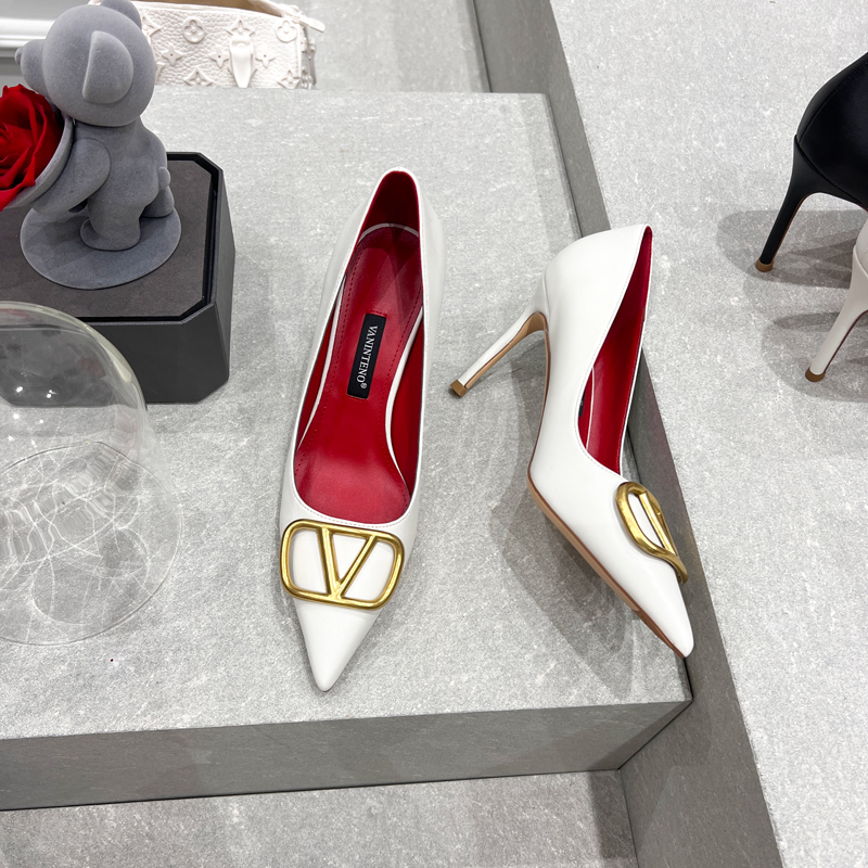 Pointed Toe Stiletto High Heels for Women - Sexy Black Party Shoes with 8CM Heel - Trendy Evening Footwear Pointed Toe Stiletto High Heels for Women - Sexy Black Party Shoes with 8CM Heel - Trendy Evening Footwear