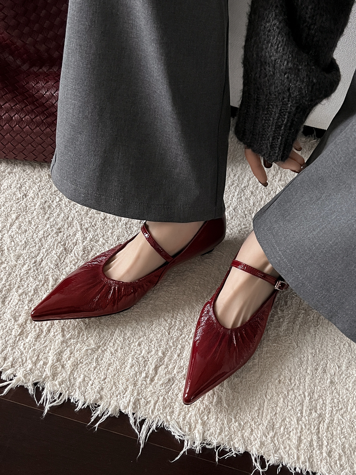 Pointed Toe Wrinkled Strap Mary Jane Shoes for Women - Genuine Leather Low Heel - Retro European American Style Spring Footwear