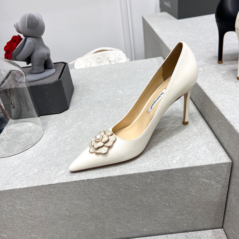 Pointed White Camellia High Heels for Forest Girls - 2025 Spring Autumn Thin Heels, Y2K Style