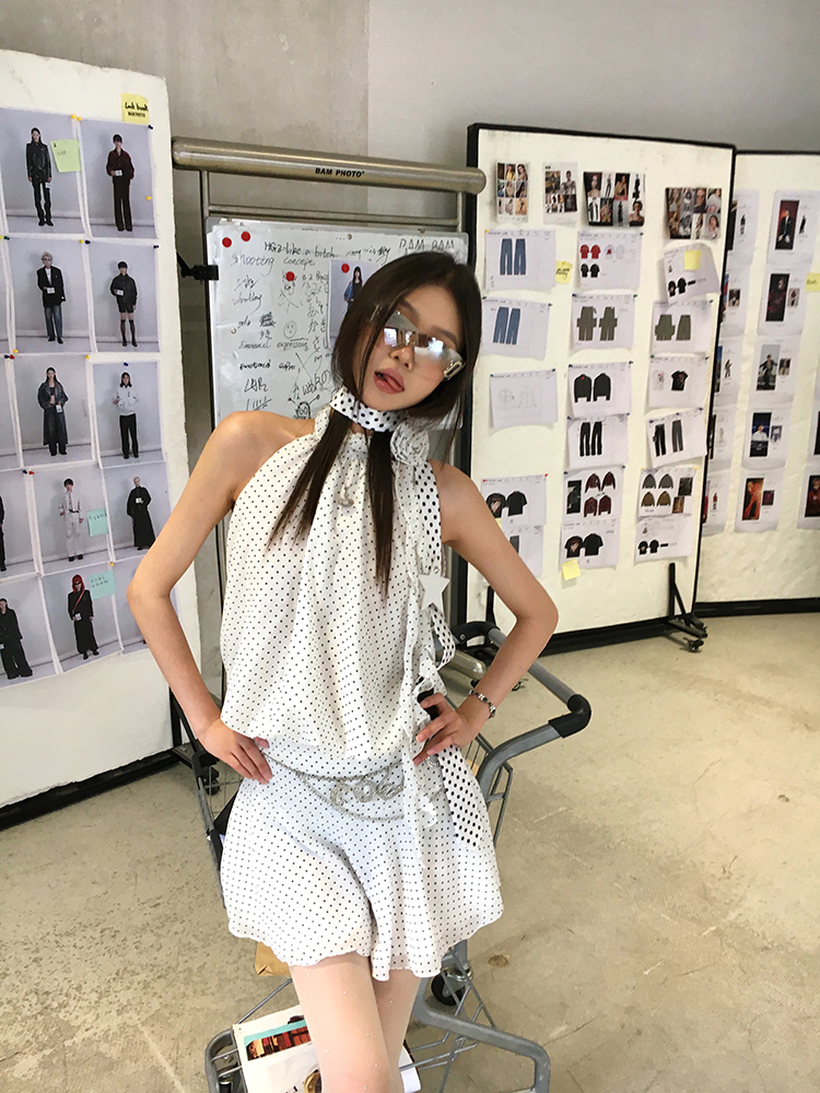 Polka Dot Halter Neck Short Dress with Waist Tie, Unique Design, High-End Feel, Perfect for Summer Parties and Y2K Fashion