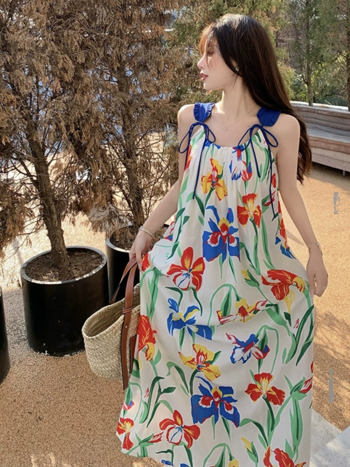 Printed Camisole Dress for Women - Long Beach Skirt for Summer Vacation, Travel, and Hainan Getaways Printed Camisole Dress for Women - Long Beach Skirt for Summer Vacation, Travel, and Hainan Getaways