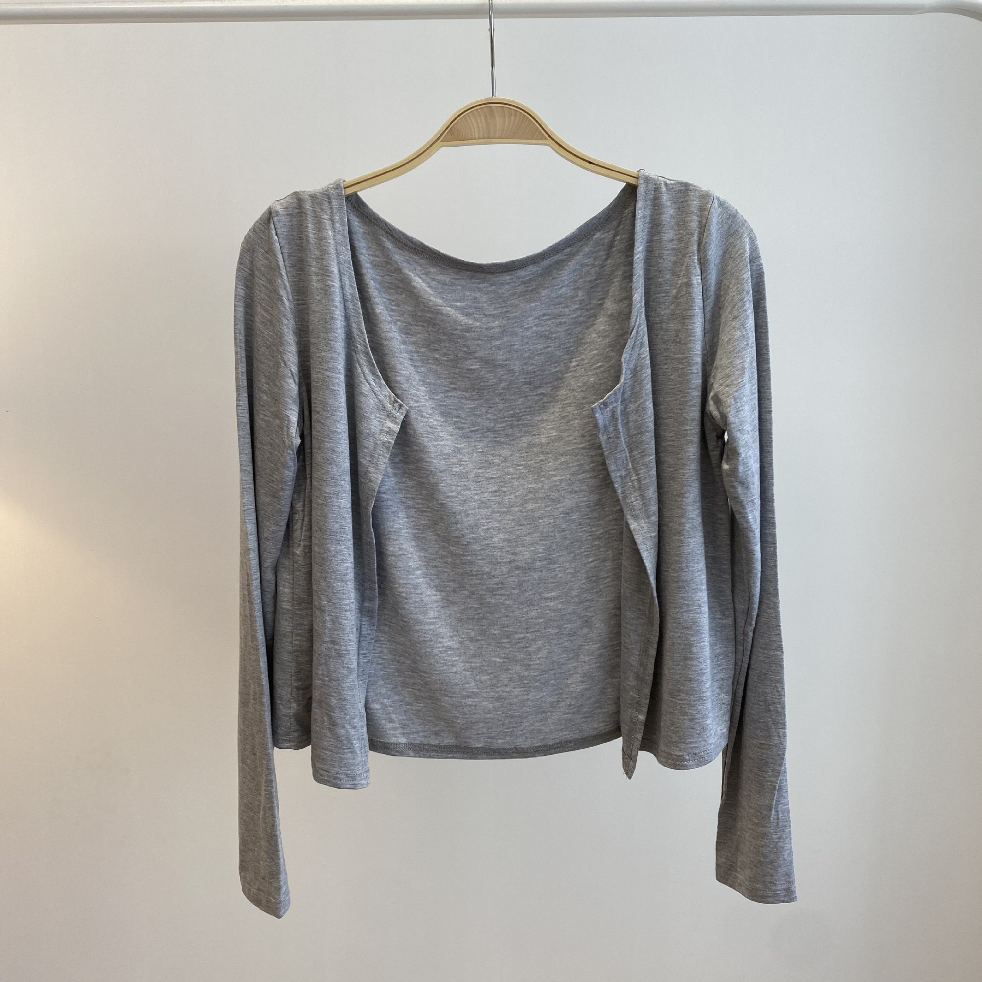 Purple Gray Jazz Dance Set - Kpop Style Loose Slim Fit Top with Long Pants for Women - Trendy Activewear for Dance and Fitness Purple Gray Jazz Dance Set - Kpop Style Loose Slim Fit Top with Long Pants for Women - Trendy Activewear for Dance and Fitness