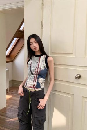 Quick Outfits, Modest Fashion Outfits Ideas Abstract Printed Tank Top