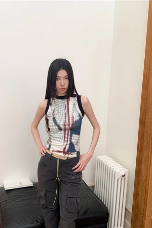 Quick Outfits, Modest Fashion Outfits Ideas Abstract Printed Tank Top