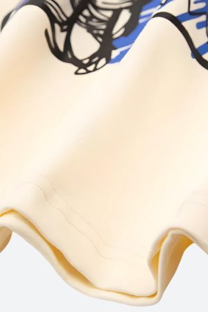 Quick Outfits, Modest Fashion Outfits Ideas Abstract Sketch Graphic Tee