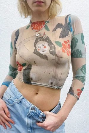 Quick Outfits, Modest Fashion Outfits Ideas Abstract Woman Backless Crop Top