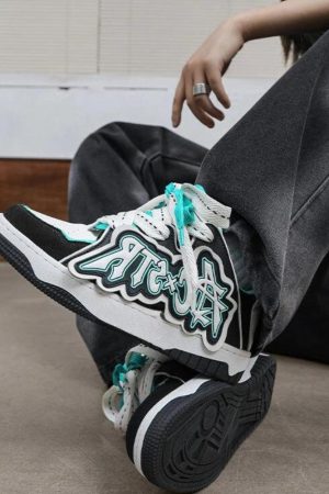 Quick Outfits, Modest Fashion Outfits Ideas AC Shoes