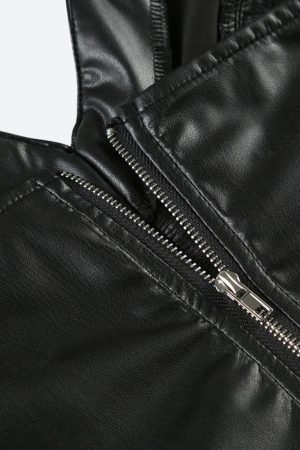 Quick Outfits, Modest Fashion Outfits Ideas Baddie Faux Leather Crop Top