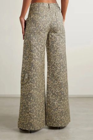 Quick Outfits, Modest Fashion Outfits Ideas Baddie Leopard Embellished Cut Out Pants