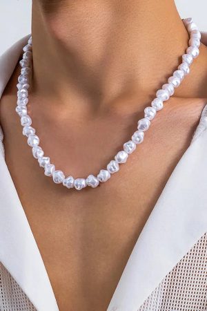 Quick Outfits, Modest Fashion Outfits Ideas Baroque Pearl Necklace