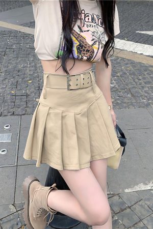 Quick Outfits, Modest Fashion Outfits Ideas Belt Detail Pleated Mini Skirt