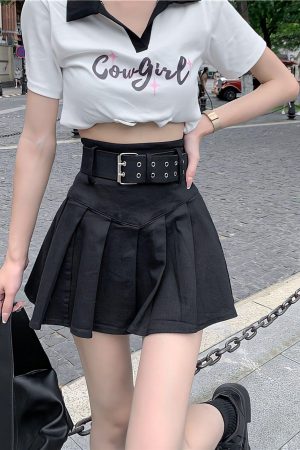 Quick Outfits, Modest Fashion Outfits Ideas Belt Detail Pleated Mini Skirt