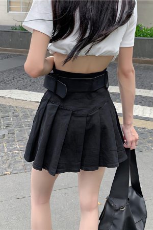 Quick Outfits, Modest Fashion Outfits Ideas Belt Detail Pleated Mini Skirt