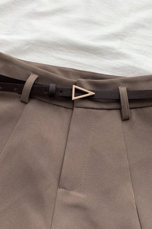 Quick Outfits, Modest Fashion Outfits Ideas Belted High Waisted Shorts