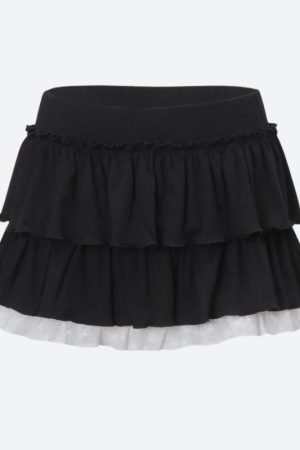 Quick Outfits, Modest Fashion Outfits Ideas Black Coquette Mini Skirt
