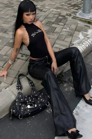 Quick Outfits, Modest Fashion Outfits Ideas Black Halter Top