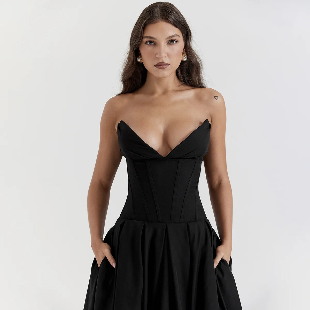 Quick Outfits, Modest Fashion Outfits Ideas Black Plunge Corset Midi Dress Quick Outfits, Modest Fashion Outfits Ideas Black Plunge Corset Midi Dress