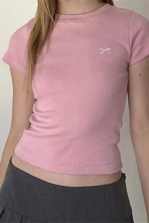 Quick Outfits, Modest Fashion Outfits Ideas Bow Basic Tee