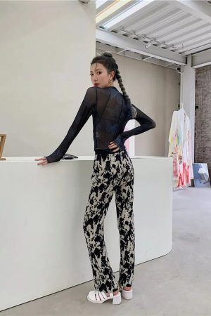 Quick Outfits, Modest Fashion Outfits Ideas Butterfly Seam Detailed Mesh Top