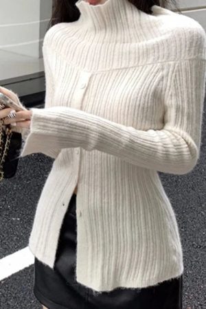 Quick Outfits, Modest Fashion Outfits Ideas Button Up Off Shoulder Knitted Top