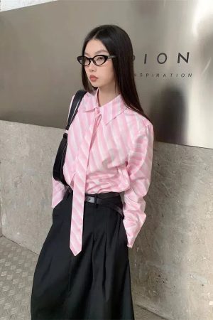 Quick Outfits, Modest Fashion Outfits Ideas Button-Up Striped Shirt With Striped Tie