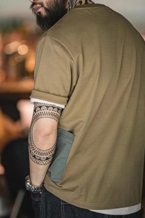 Quick Outfits, Modest Fashion Outfits Ideas Camping Pocket Tee