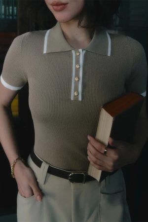 Quick Outfits, Modest Fashion Outfits Ideas Casual Contrast Corduroy Top