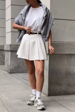Quick Outfits, Modest Fashion Outfits Ideas Casualcore Pleated Mini Skirt