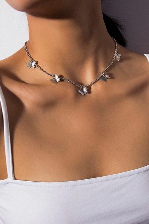 Quick Outfits, Modest Fashion Outfits Ideas Chain Butterfly Necklace