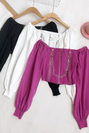 Quick Outfits, Modest Fashion Outfits Ideas Chain Detailed Square Neck Crop Top